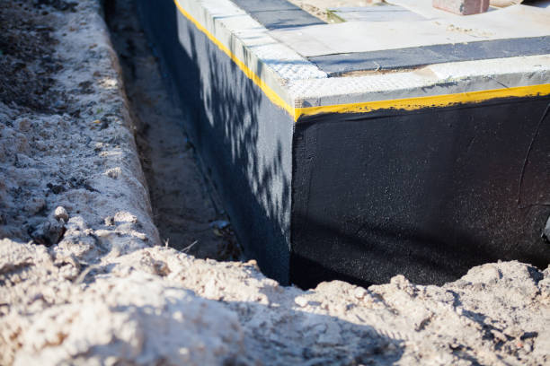 Flood containment and hydraulic sealing in Delmont, PA